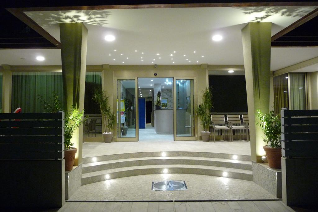 Hotel Riz Cervia Kültér fotó